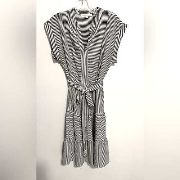 Monteau Cap Sleeved V Neck Striped Dress. Tiered Skirt, Matching Belt. Size XL - Picture 1 of 7